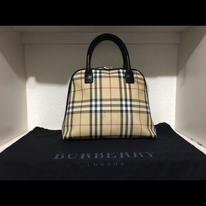 Burberry tote bag.